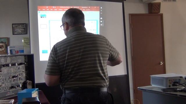 Restoring All-American Five Radios with Mike McCrow Part 1 смотреть онлайн