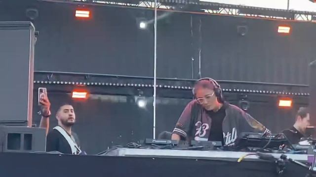 Ms. Mada at Neon Garden EDC Las Vegas 2022 (PART 2) смотреть онлайн
