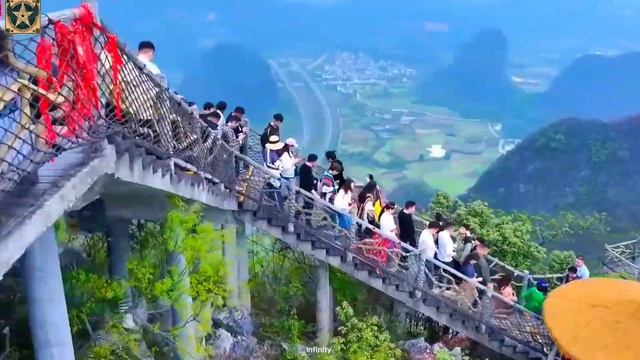 Asia’s First Double-Helix Bridge & China’s Top Scenic Wonders смотреть онлайн