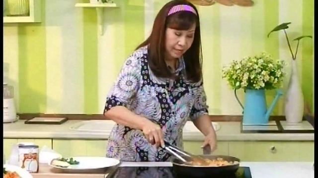 รายการเสน่ห์ไทยแท้ by แม่พลอย ตอน " ริกาโทนี่ผัดแฮมซอสพะแนง " смотреть онлайн