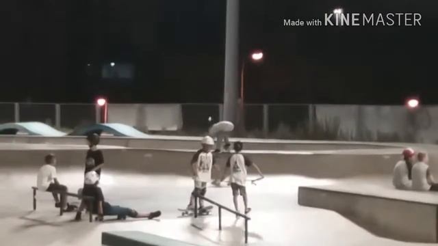 Amazig 9 year old Skateboarder Yakov смотреть онлайн