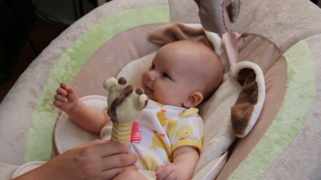 Mira gets Jenny Giraffe смотреть онлайн