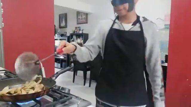 Cocinando con Batman, como hacer Sopa Azteca смотреть онлайн