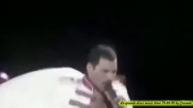 Queen We Will Rock You Live at Wembley Stadium HD смотреть онлайн