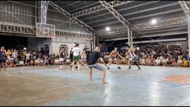 Andrew"Andoy"Estrella galawang Kyrie Irving смотреть онлайн