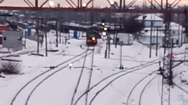 "Надвиг на горку и звуки вагонных замедлителей" Чмэ3-4259 ст.Харьков сортировочный Северный Пост смотреть онлайн