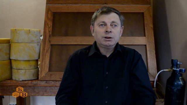 Жар загрібати краще чужими руками або моя хата скраю смотреть онлайн