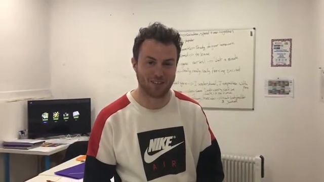 ¡Nuestros profes te están esperando! Acércate a Valencia Language Club Mislata! смотреть онлайн