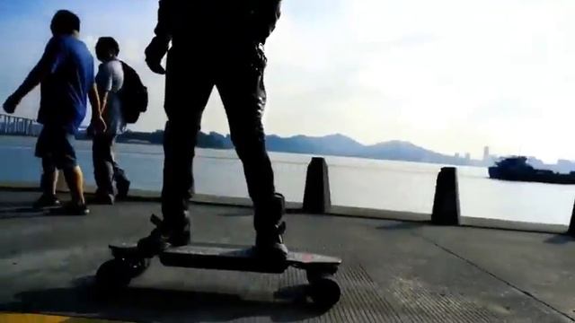 Gotway Electric Skateboard 'MOOWALK' Off Road Driving