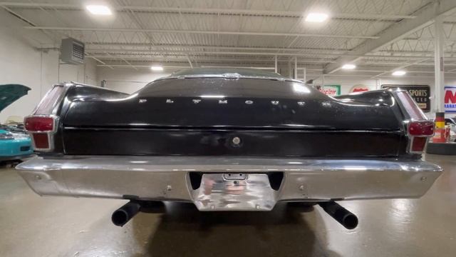 1966 Plymouth Barracuda Fastback смотреть онлайн