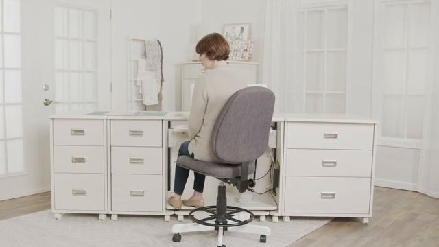 Koala Studios Artistry Drawer Center смотреть онлайн