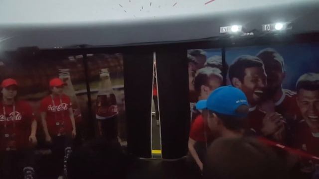 Мы едем на футбол. смотреть онлайн