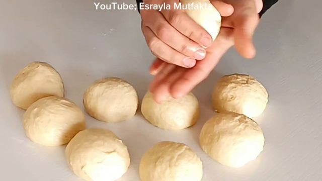 ZAHMETSİZ‼️BÖYLE POĞAÇA YAPMAYI ÇOK AZ KİŞİ BİLİYOR💯YÖRESEL NEFİS MAYALI POĞAÇA TARİFİ смотреть онлайн