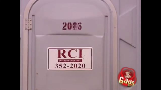 Public toilet prank😂😂😂must watch 😉 смотреть онлайн