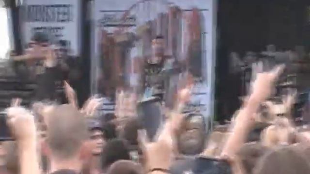 Attila - Intro & Callout LIVE HD (Warped Tour '14 Orlando FL) смотреть онлайн