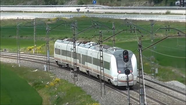 Renfe Media Distancia - 449 en Santa Olalla de Bureba смотреть онлайн