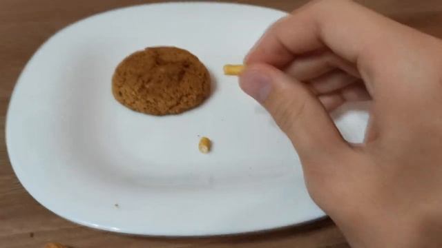 пытаюсь накормить еду смотреть онлайн