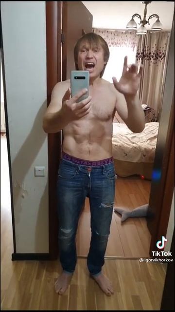 мужик купил себе трусы Ярославль,и начал шарить за майота смотреть онлайн