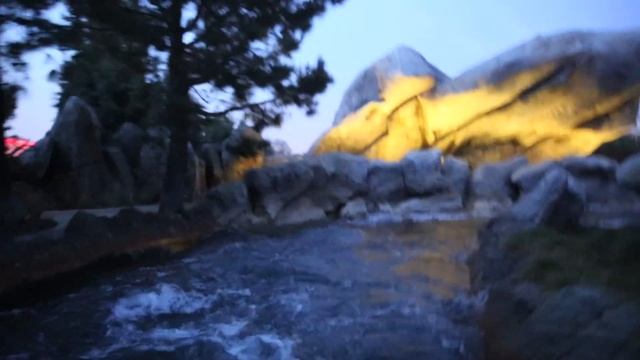 Grizzly River Run (HD Full Ride) - Disney California Adventure Park смотреть онлайн