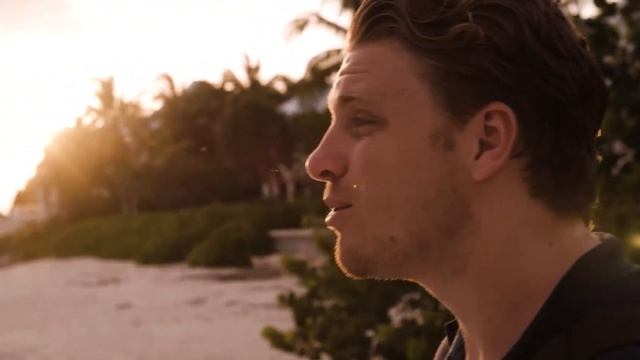 Cayman Islands - She Don't Matter - Greg Rider - Official Music Video смотреть онлайн