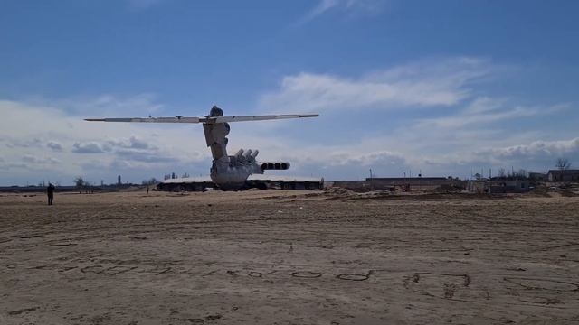 Экраноплан «Лунь», советский ударный ракетоносец смотреть онлайн