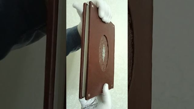 Видеообзор подарочной книги в кожаном переплете ручной работы "Шедевры европейских художников". смотреть онлайн
