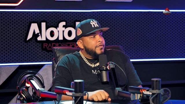 MARTIN LORA: UN ARTISTA QUE TIENES QUE TENER EN LA MIRA (ENTREVISTA HISTORICA) смотреть онлайн