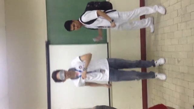 RANDOLF ADLAON DANCE PRANK смотреть онлайн