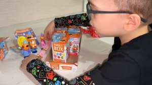 Распаковка Sweet Box «Три кота. Зимние каникулы"