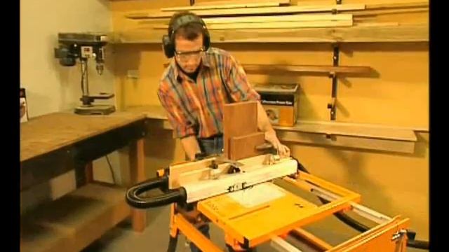 330080 Triton Finger Jointer FJA300 смотреть онлайн