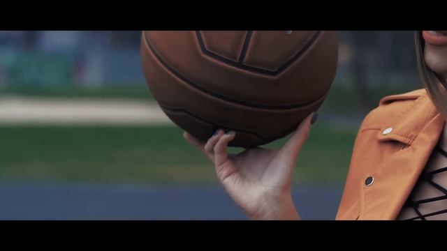 Reiks ft Chris King - West Coast #MAMBADAY смотреть онлайн