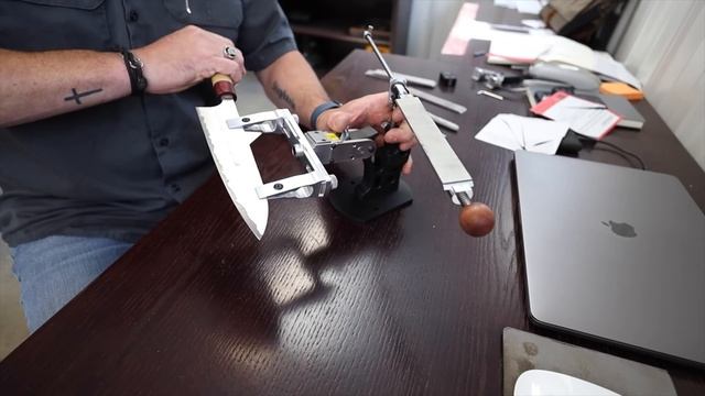 Amazing knife sharpener - TSPROF Pioneer смотреть онлайн