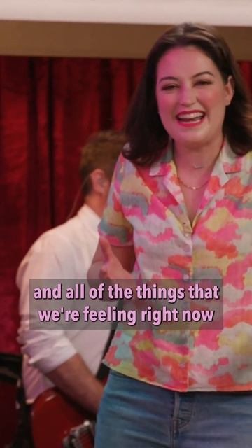 This Improv Song About Bears Has Gone Fully Off the Rails смотреть онлайн