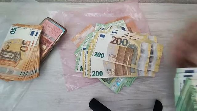 COUNTING 25 000 EURO !!! смотреть онлайн