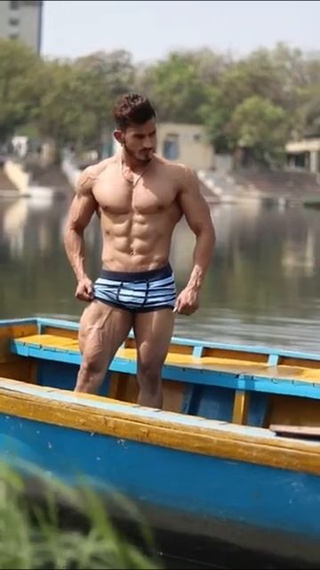 Sam Khan Underwear Video смотреть онлайн