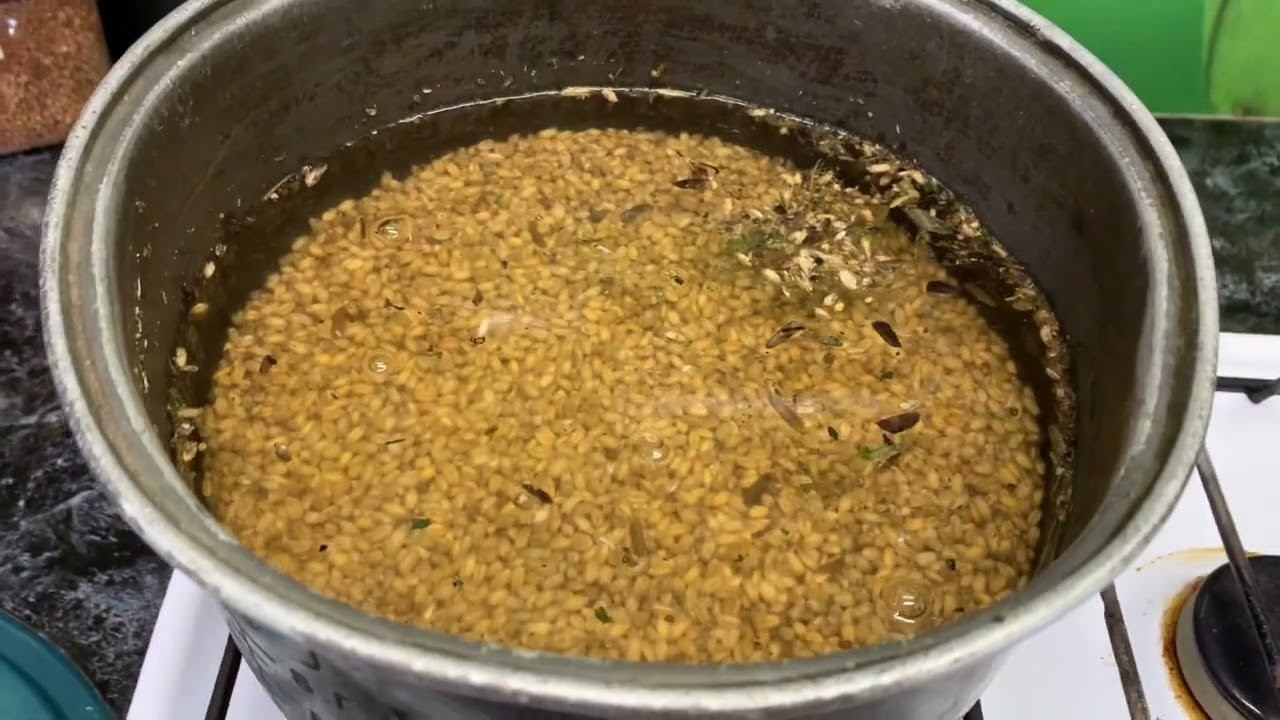 Утро в курятнике. Уборка курятника/ДЕЛАЕМ МЕШАНКУ полезную/30 января 2025 г. смотреть онлайн