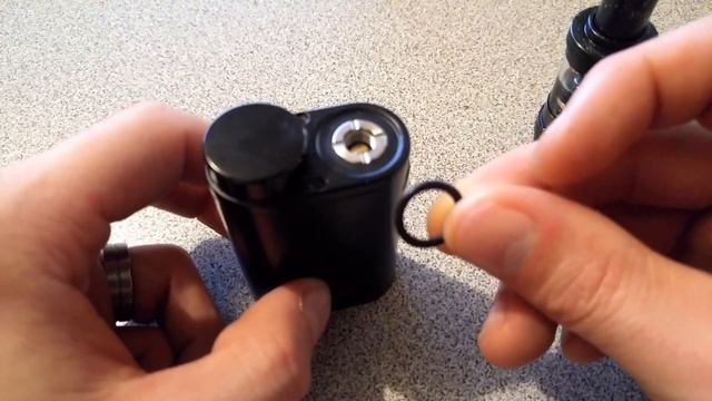 iStick Pico + Crown Atomizer - How To Make Them Fit Together смотреть онлайн