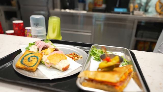 The Ultimate Foodie Guide To Avengers Campus At The Disneyland Resort! смотреть онлайн