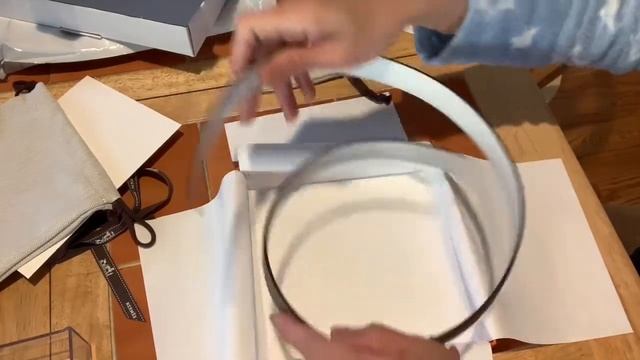 Hermès Mini Constance belt buckle & Reversible leather strap 24 mm Unboxing. смотреть онлайн