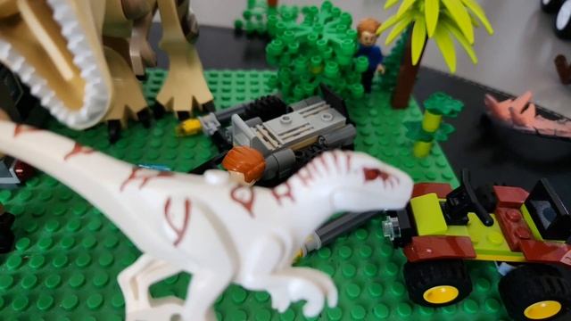 тиранозавр рекс против атрацерапторов #dinosaurs #lego #tyrannosaurusrex