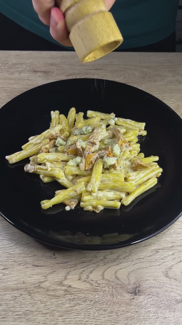 Паста с лисичками #рецепты