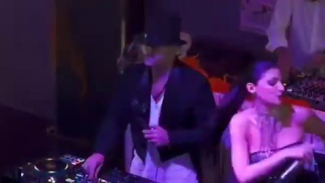 Mark Hyde Dj & Miss Morena @ Revolution Disco Club (Dinner Show) смотреть онлайн
