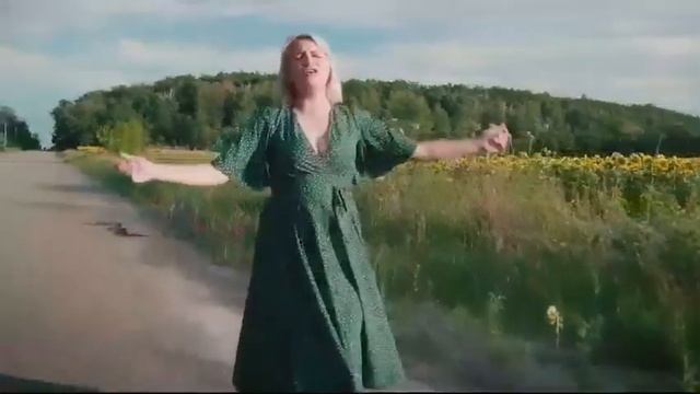 Пісня - Крила написана з моєї історії життя, яку я присвятила своєму чоловіку … смотреть онлайн