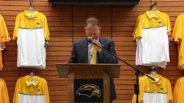 The New Southern Miss Golden Eagle Logo смотреть онлайн