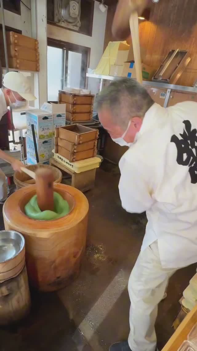 ИНТЕРЕСНО, сколько раз он получал по рукам? Японская кухня. смотреть онлайн