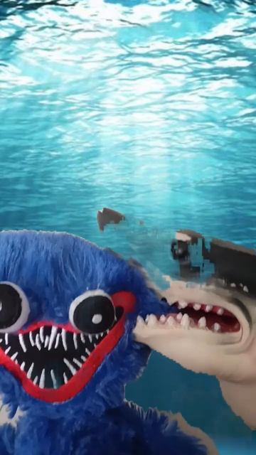 huge shark on google earth vs huggy wuggy shark lazymamaru #shorts #huggywuggy смотреть онлайн