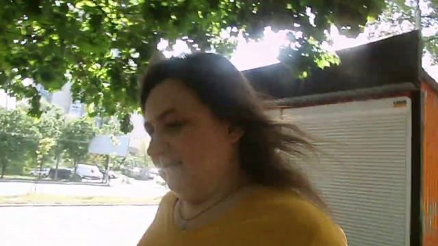 Выгуливаю Сюзечку-1. Кого она вчера укусила? смотреть онлайн