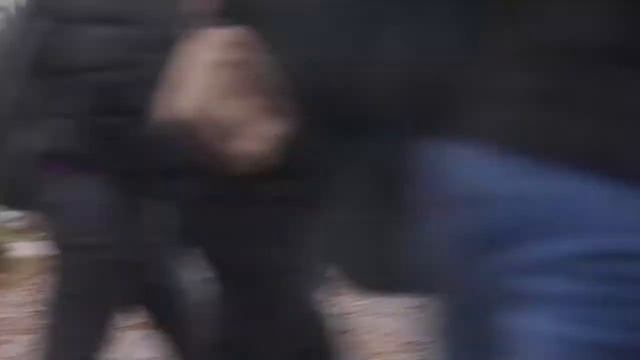 Акриловый студент в позе "орла" смотреть онлайн