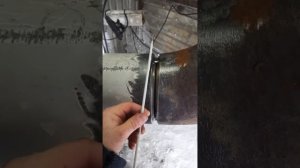 Корень электродом 3.2 мм. Сварка трубы на просвет