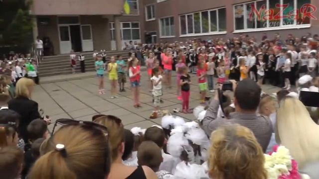 Последний звонок для младших класов школа №41, Кривой Рог, 26 05 2016 1 смотреть онлайн